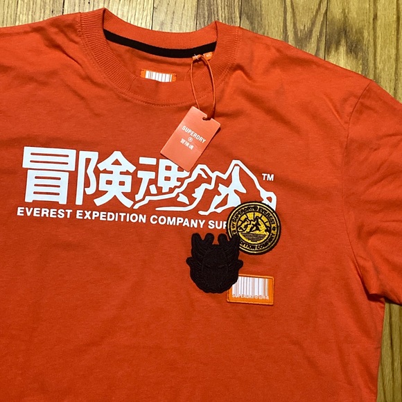 Superdry Everest Expedition Co. Men’s T-Shirt Sz M/L Fiery Orange NEW! - Picture 1 of 8